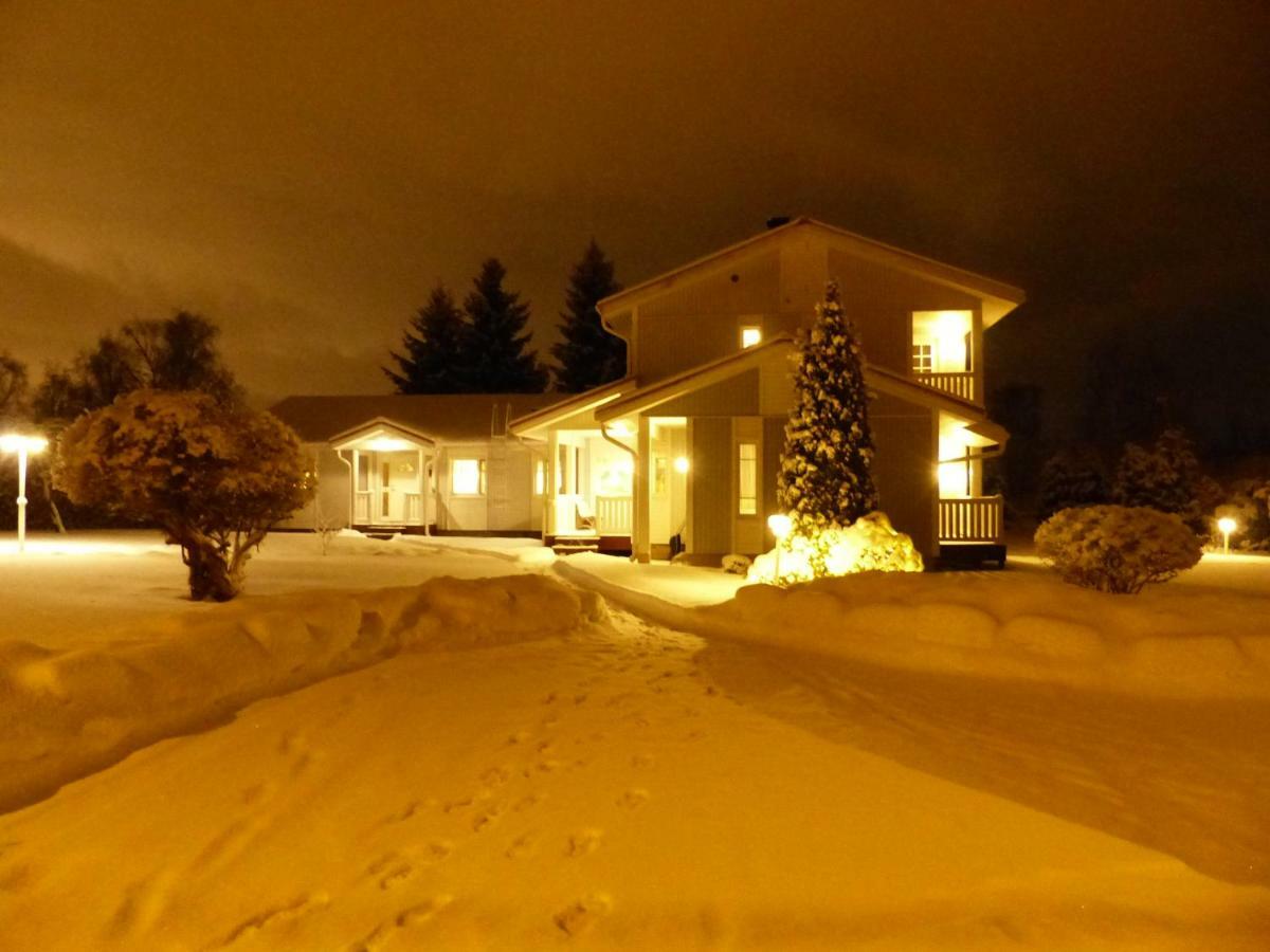 Westbay Inn Вааса Екстер'єр фото